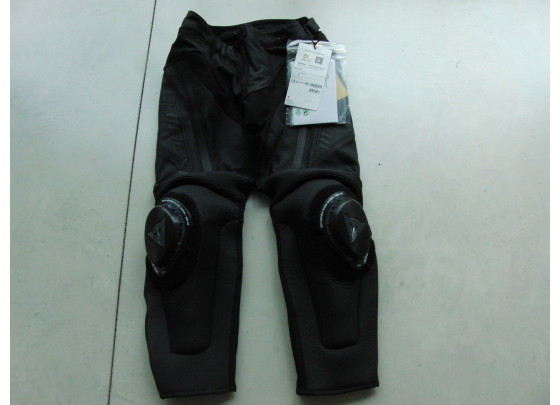 Restposten: Dainese Delta 4 Stiefelhose, kurz, Größe 25, schwarz