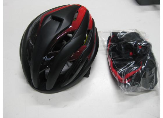 Restposten: MET Trenta MIPS Fahrradhelm, Größe S (52-56), schwarz / rot