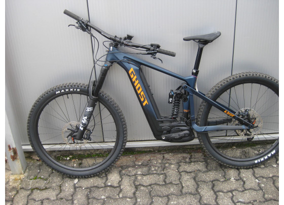 B-Ware: Ghost E-Riot EN CF Pro E-MTB Fully, R=44cm, 29", 750Wh Bosch CX, blau