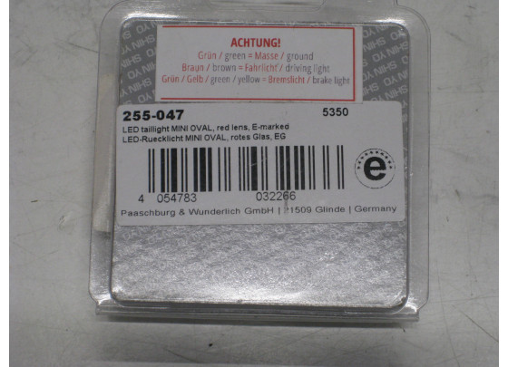 Restposten:  LED-Rücklicht Mini, oval, E-geprüft, rotes Glas
