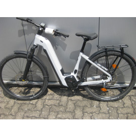 Gebrauchtware: Focus Aventura² 6.7 Low Trekking E-Bike, 29", R=44cm, 625Wh Bosch CX, lightgrey glossy